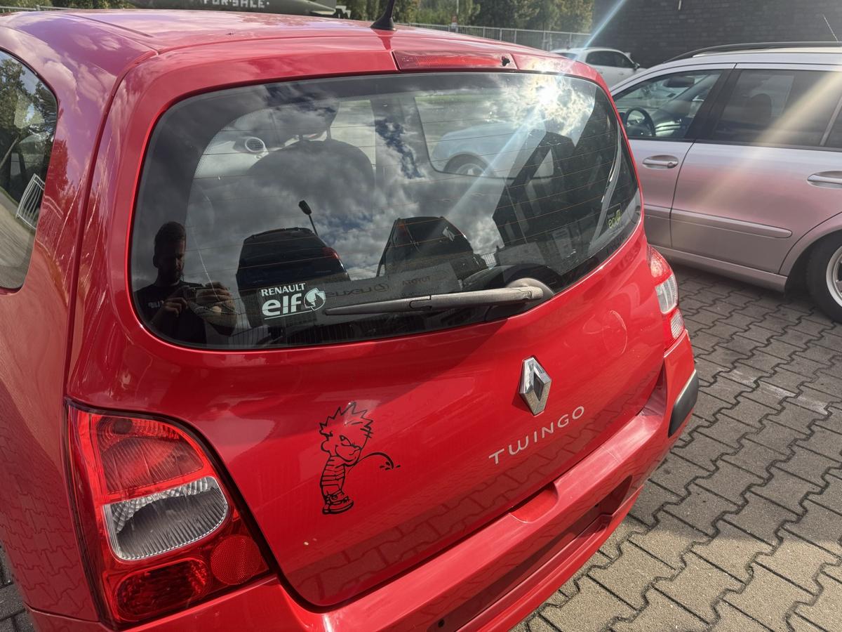 Renault Twingo 2 original Heckklappe mit Heckscheibe OV727 Red Brisk Bj.2008